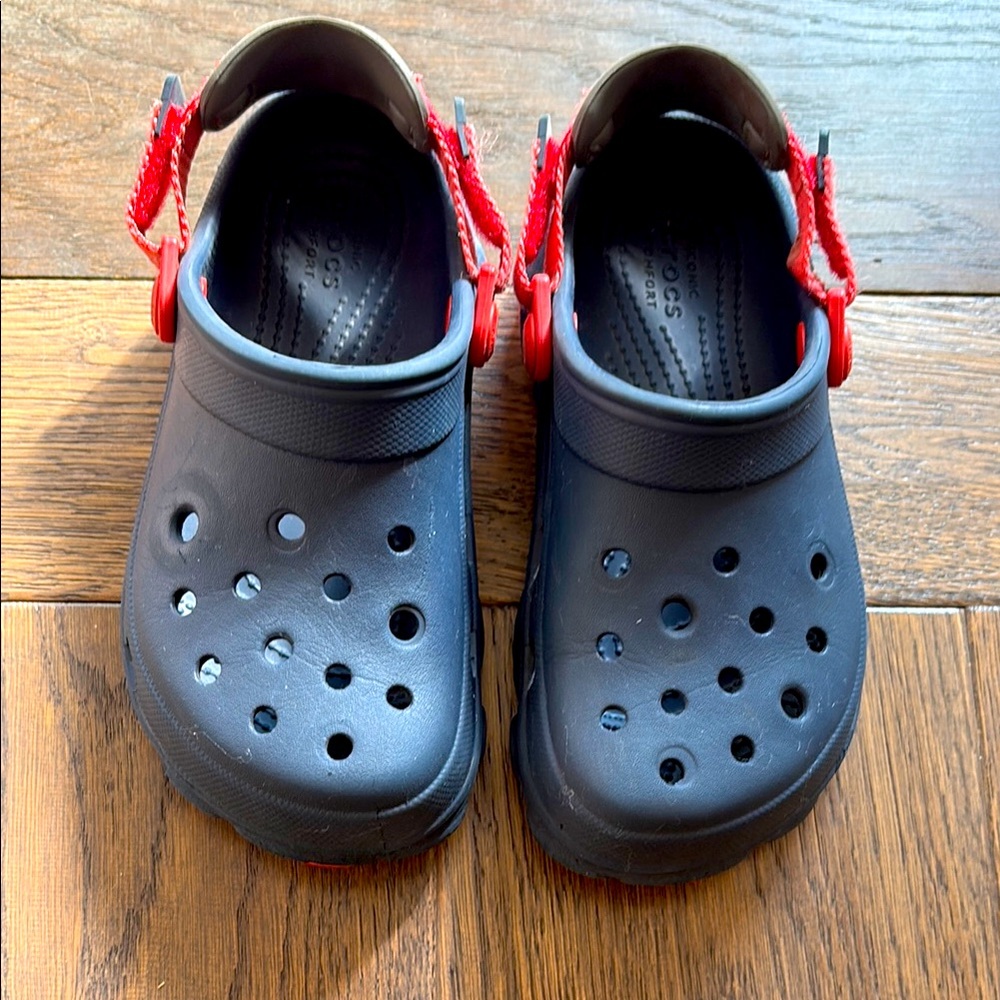 Crocs - Kids Navy with Red adjustable straps